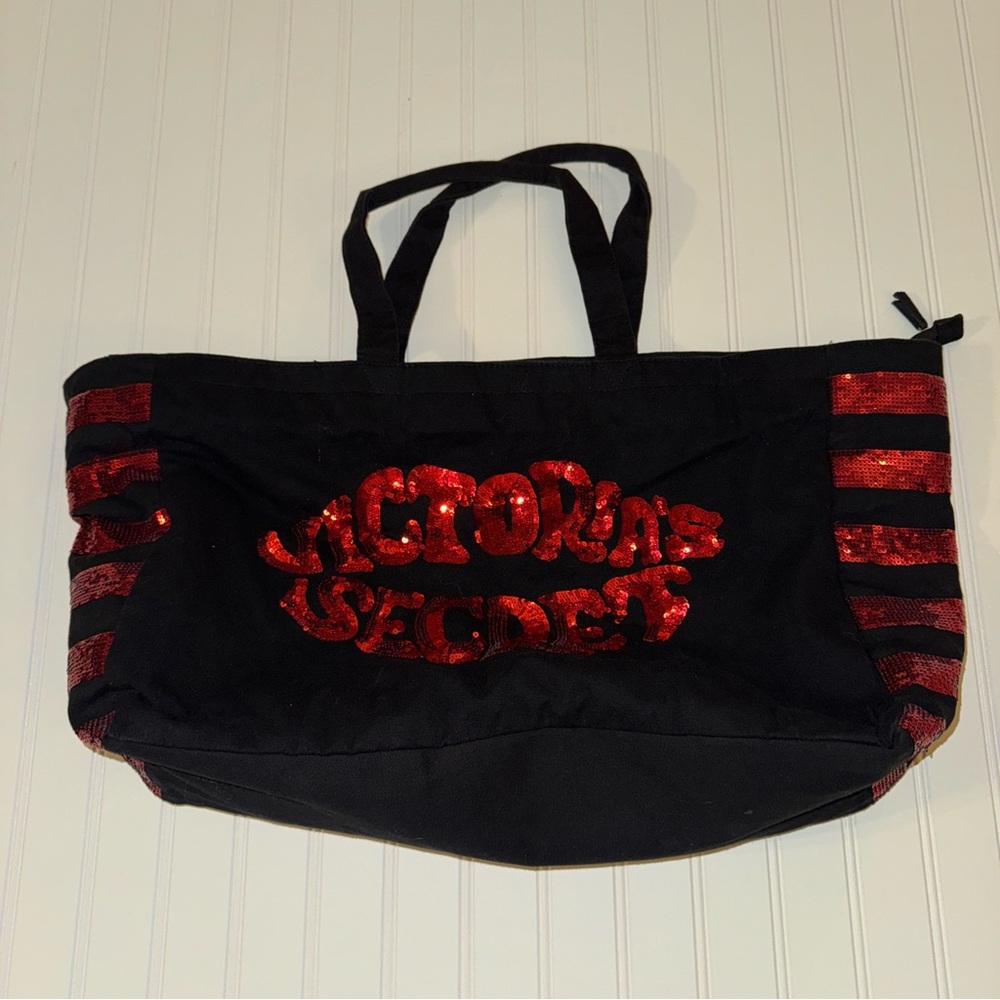 Victoria's Secret Black and Red Lip Design Tote